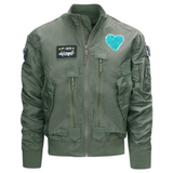Hart Paillette Strijk Embleem Patch Blauw op een legergroen jack