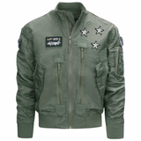 Ster Strijk Embleem Applicatie Patch Zilver drie maal op een groen jack