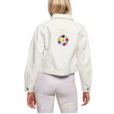 Alle kleurvarianten van het Hartje Strijk Embleem Patch Applicatie Medium op de rugzijde van een wit spijkerjasje
