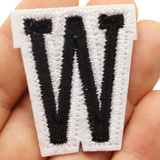 Alfabet Strijk Embleem Letter W Patch Zwart Wit
