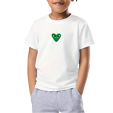 Hart Hartje Met Oogjes Strijk Embleem Patch Groen op een wit t-shirtje