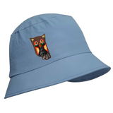 Uil Broche Patch op een blauwe Bucket Hat