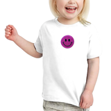 Smiley Emoji Strijk Embleem Patch Glitter Fuchsia Roze op een wit t-shirtje