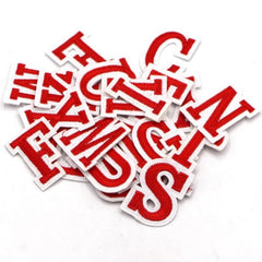 Alphabet-Buchstaben-Emblem zum Aufbügeln, Rot, Weiß