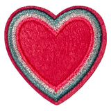 Geborduurde hart strijkpatch met liefdevol ontwerp