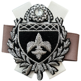 Broche Patch Embleem Op Wit En Beige Lint