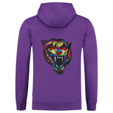 Zwarte Panter XL Strijk Embleem Patch op de achterzijde van een paarse hoodie