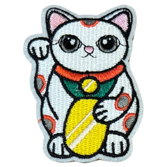 Kleiner Aufnäher zum Aufbügeln mit einer winkenden Katze und einer glücklichen Katze