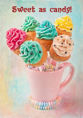 Cupcake opstrijk applicatie met kleurrijke lolly’s en tekst Sweet as candy