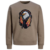 Adelaar Eagle Zee Arend Dromenvanger XXL Strijk Embleem Patch op een bruine sweater