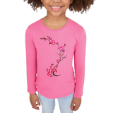 Bloesem Bloemen Tak Strijk Embleem Patch Donker Roze op een roze longsleeve