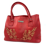 Een variant van de Cosplay Sequins Venetiaans Kant  Strijk Applicatie Patch Rood op een rode tas