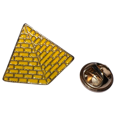 Pyramide Emaille Pin