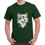 Wolf Glow In The Dark Strijk Applicatie op een groen t-shirt