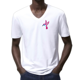 Kolibrie Vogel Strijk Embleem Patch Roze op een wit t-shirt