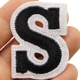 Alfabet Strijk Embleem Letter S Patch Zwart Wit