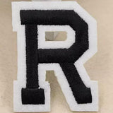 Zwarte Alfabet Letter R Met Witte Rand Strijk Patch