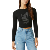 Pump Naaldhak Sexy Lady Tekst Strass Applicatie op een zwarte longsleeve