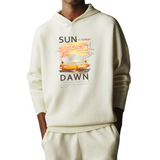 Zon Zonsondergang Sun Dawn Strijk Applicatie op een ecru kleurige hoodie