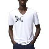 Vogel Kraanvogel XL Strijk Embleem Patch Links op een wit t-shirt